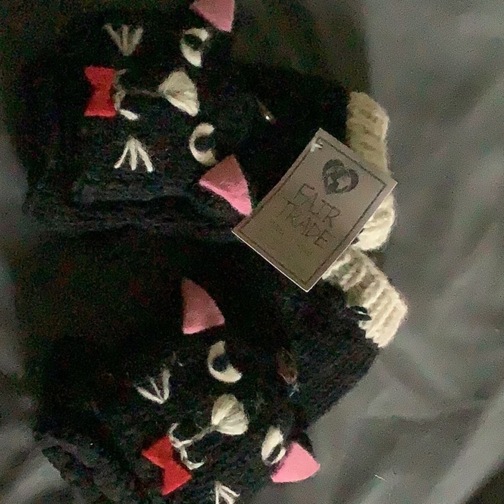 Kitten 🐈‍⬛ Knit Mittens